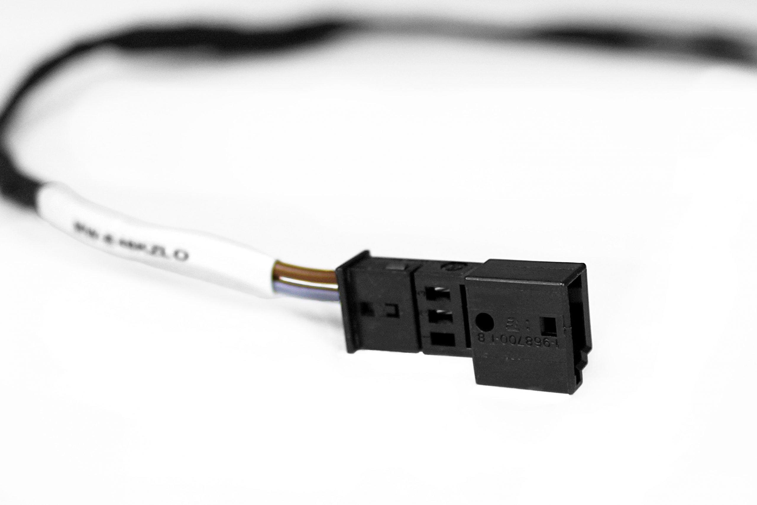 Karbonius CSL Bootlid Cable license plate light wiring harness for the BMW M3 E46