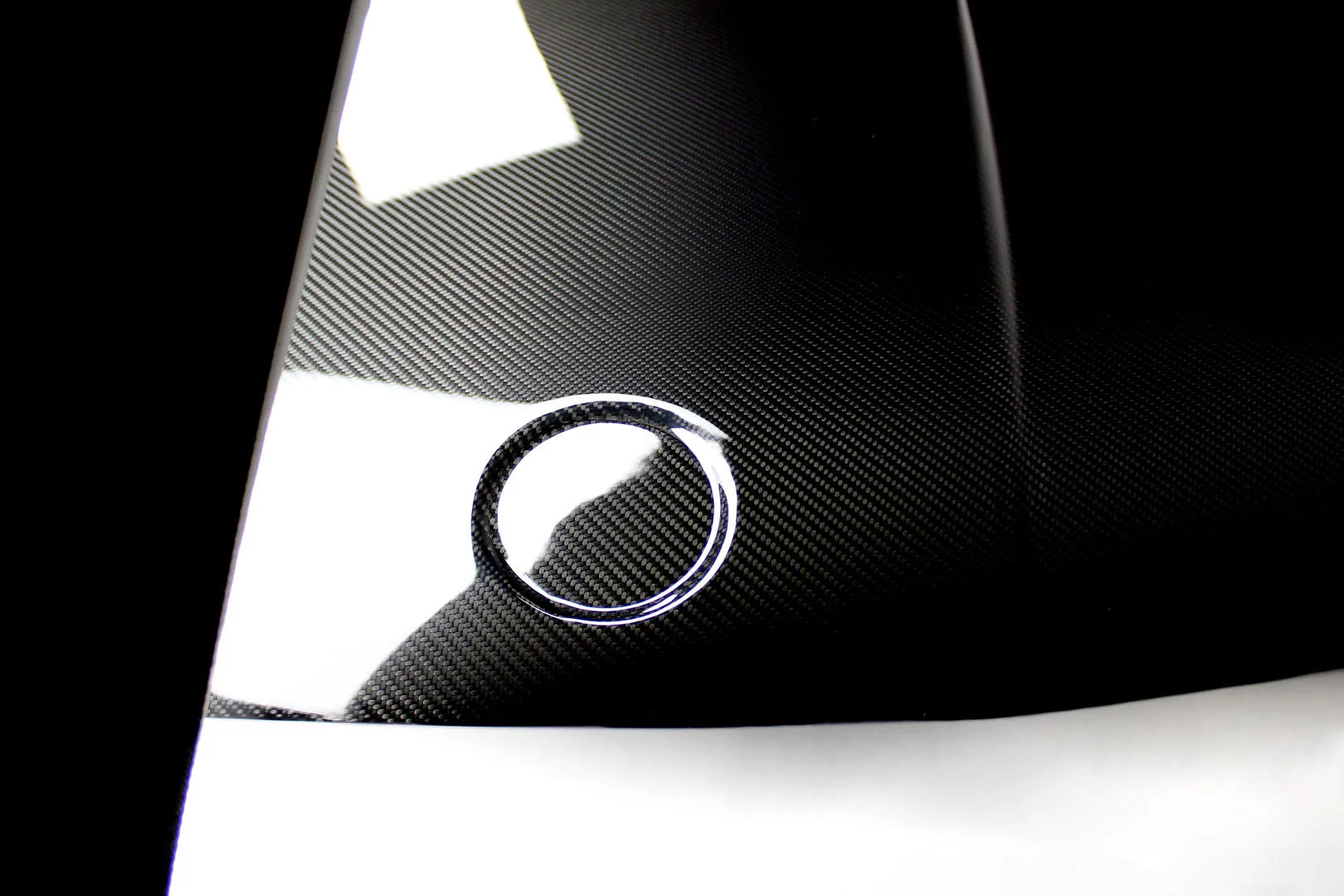 Karbonius BMW E30 Carbon Fibre Bonnet / Hood