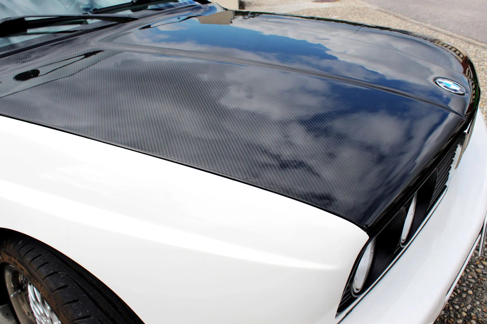 Karbonius BMW E30 Carbon Fibre Bonnet / Hood
