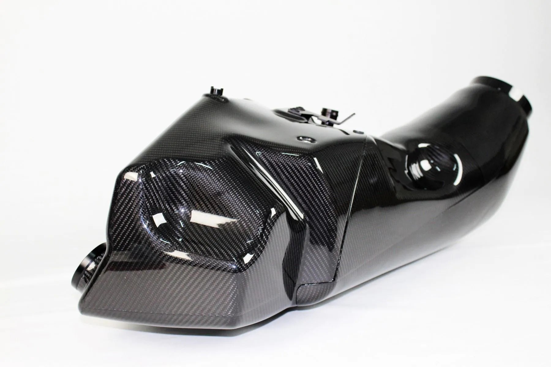 Karbonius Race Airbox E46 M3 Version 3 with Smaller Inlet